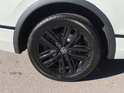 2022 Volkswagen Tiguan 2.0T SE R-Line Black