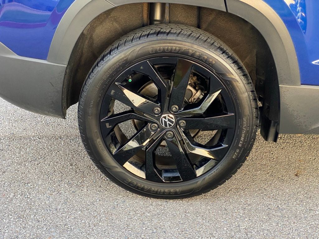 2024 Volkswagen Taos 1.5T SE