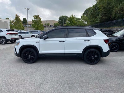 2024 Volkswagen Taos 1.5T SE