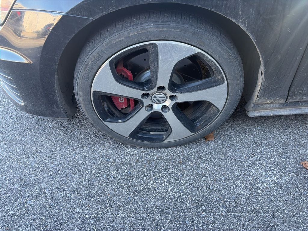 2016 Volkswagen Golf GTI SE w/Performance Package