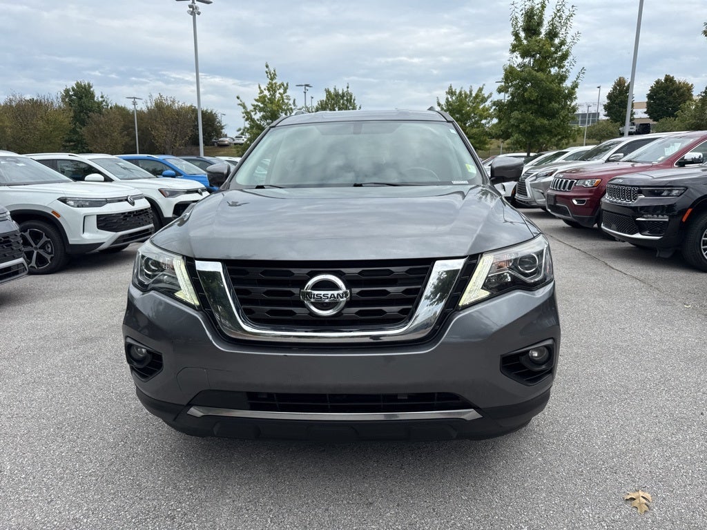 2020 Nissan Pathfinder SL