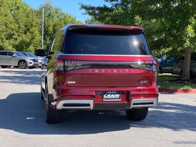 2025 INFINITI QX80 LUXE