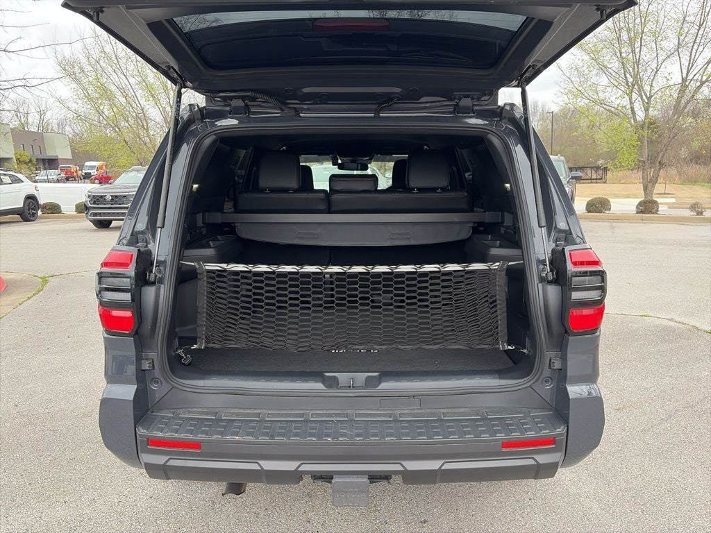 2025 Toyota 4Runner SR5 CLEAN 1 OWNER CARFAX 4WD AND CUSTOM LEATHER