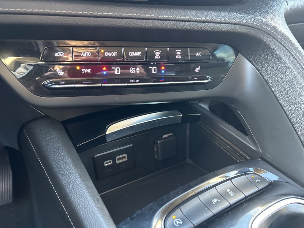 2023 Buick Envision Essence LOADED CLEAN CARFAX!