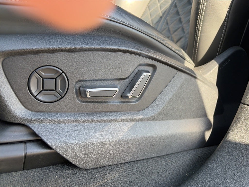 2022 Audi SQ7 Premium Plus quattro