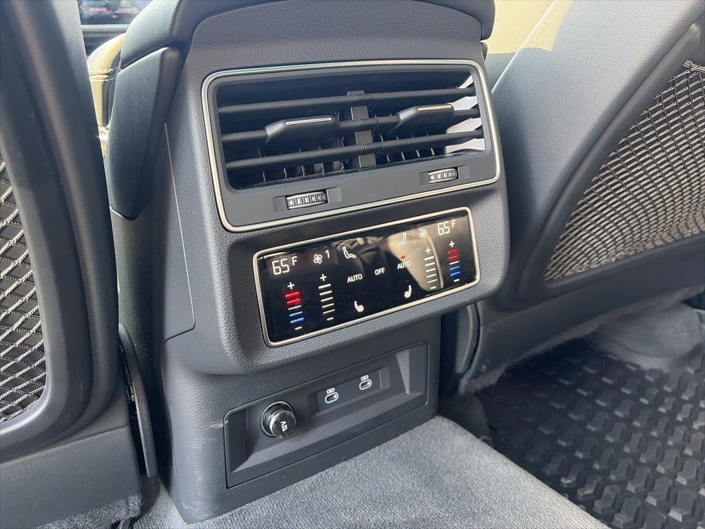 2022 Audi SQ7 Premium Plus quattro