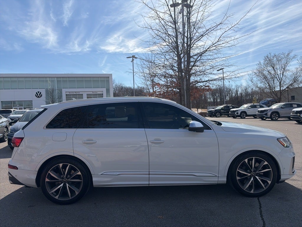 2022 Audi SQ7 Premium Plus quattro