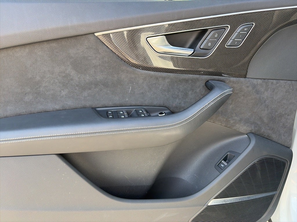 2022 Audi SQ7 Premium Plus quattro