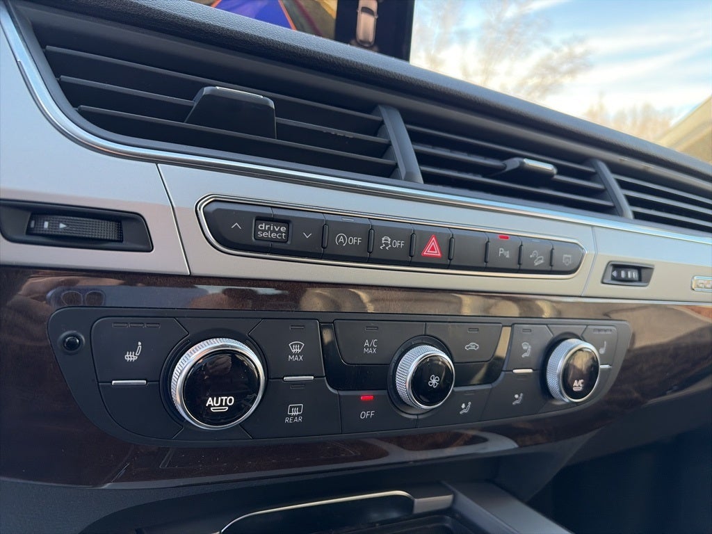 2018 Audi Q7 2.0T Premium quattro