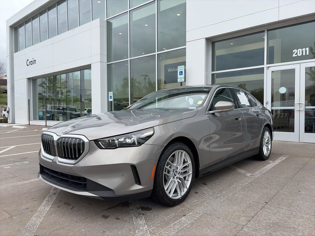 2024 BMW 5 Series 530i