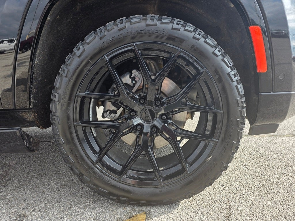 2023 Jeep Wagoneer L Series III