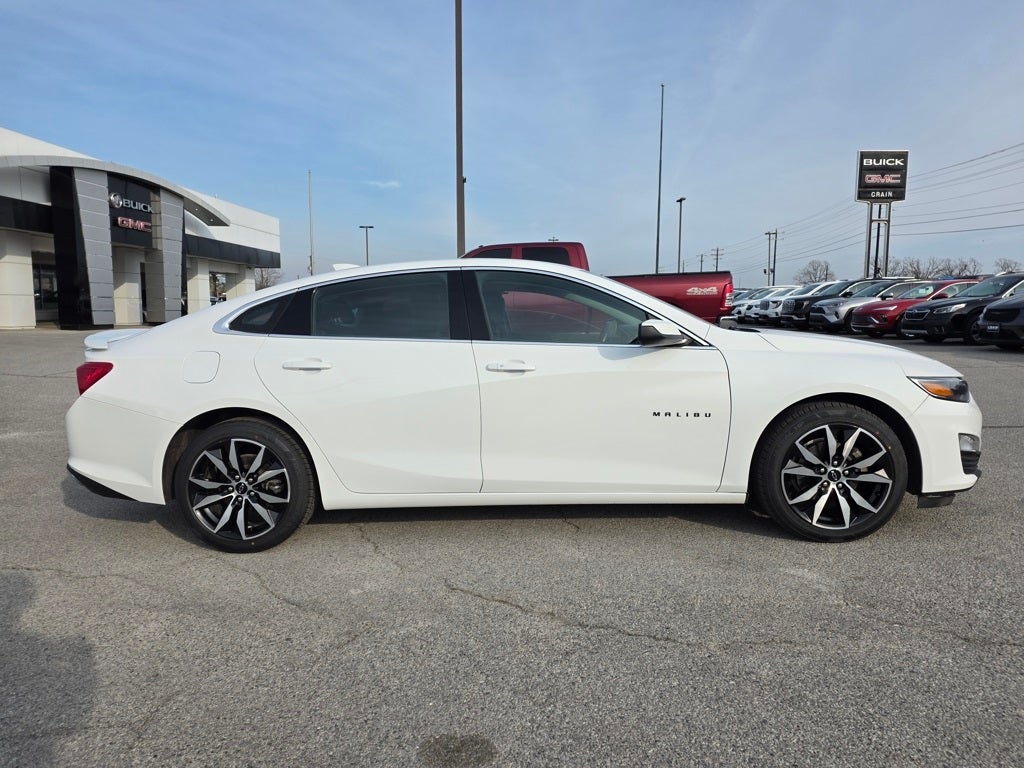 2022 Chevrolet Malibu RS