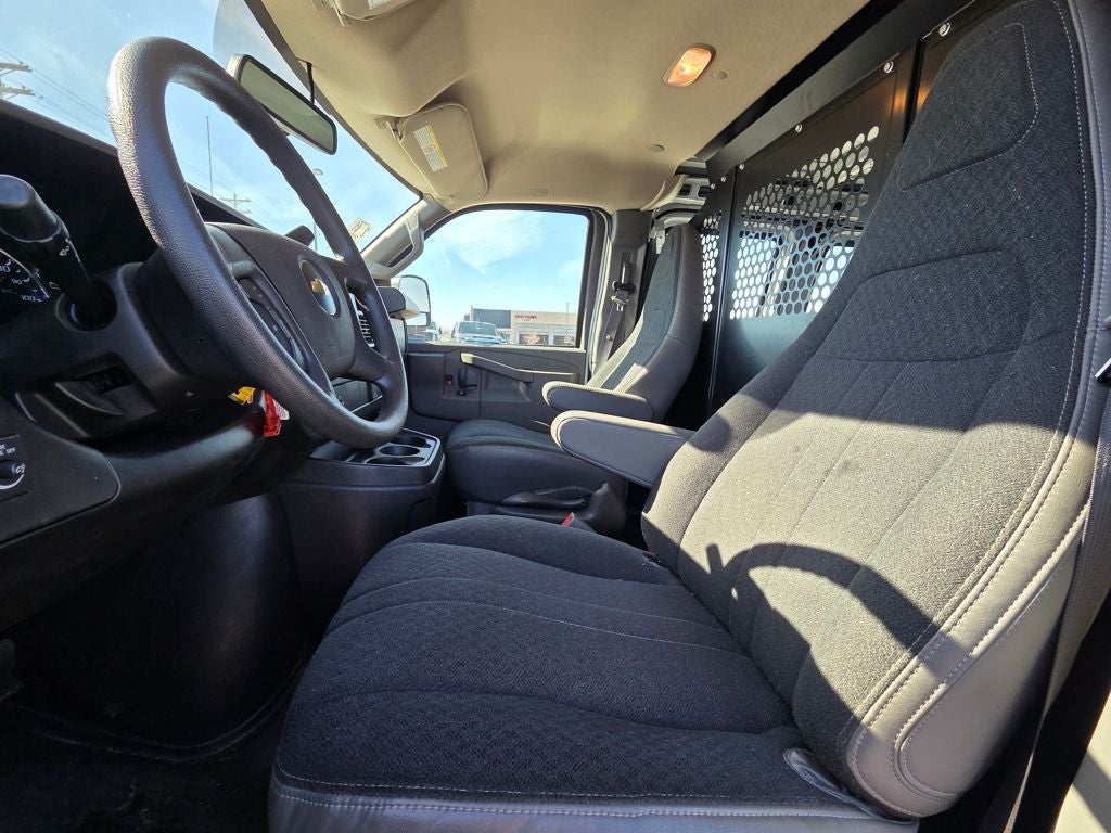 2024 Chevrolet Express 2500 Work Van Cargo