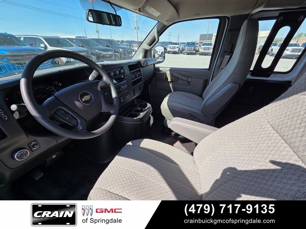2024 Chevrolet Express 3500 Work Van Cargo