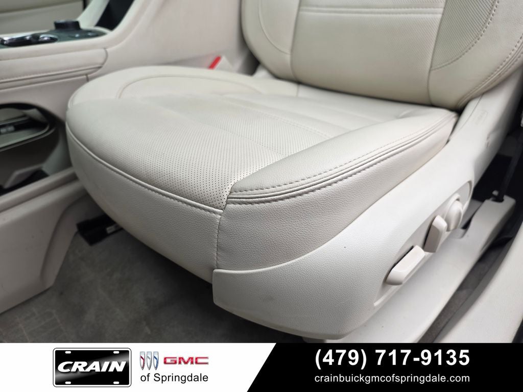 2020 GMC Acadia Denali