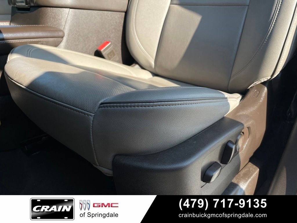 2022 GMC Yukon SLT Premium Package