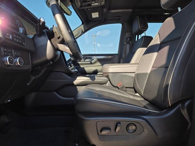 2025 GMC Yukon Elevation