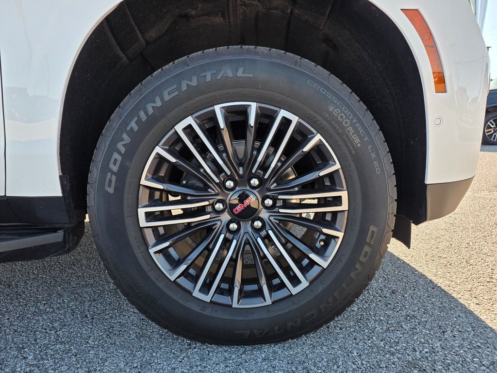 2025 GMC Yukon Elevation