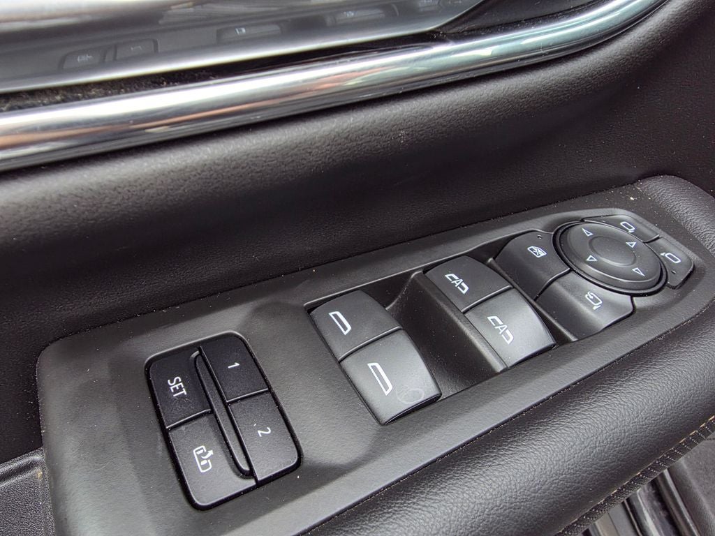 2022 GMC Yukon AT4