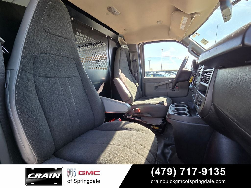2023 GMC Savana 2500 Work Van