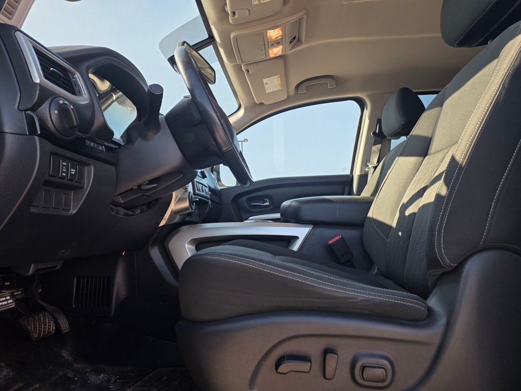 2019 Nissan Titan SV