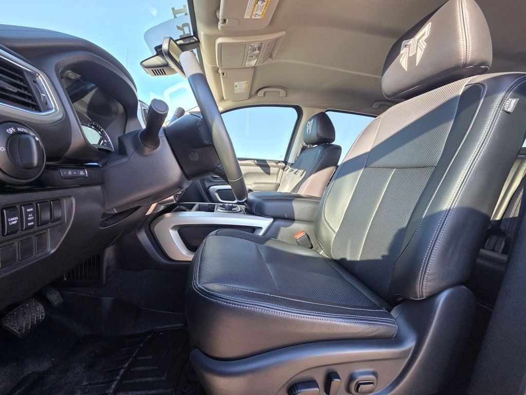 2021 Nissan Titan SV