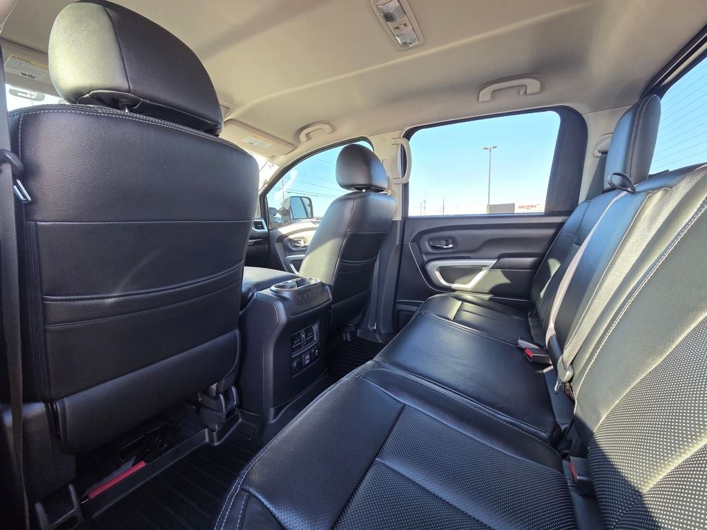 2021 Nissan Titan SV