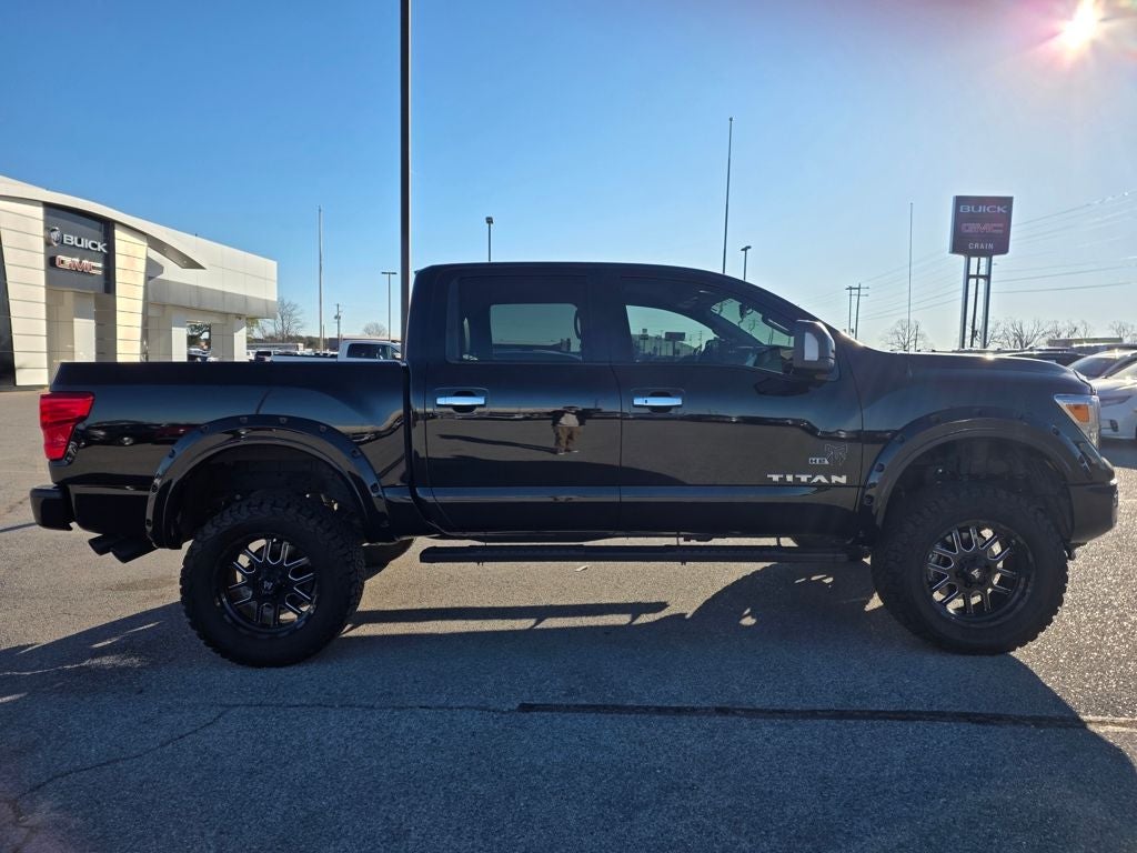 2021 Nissan Titan SV