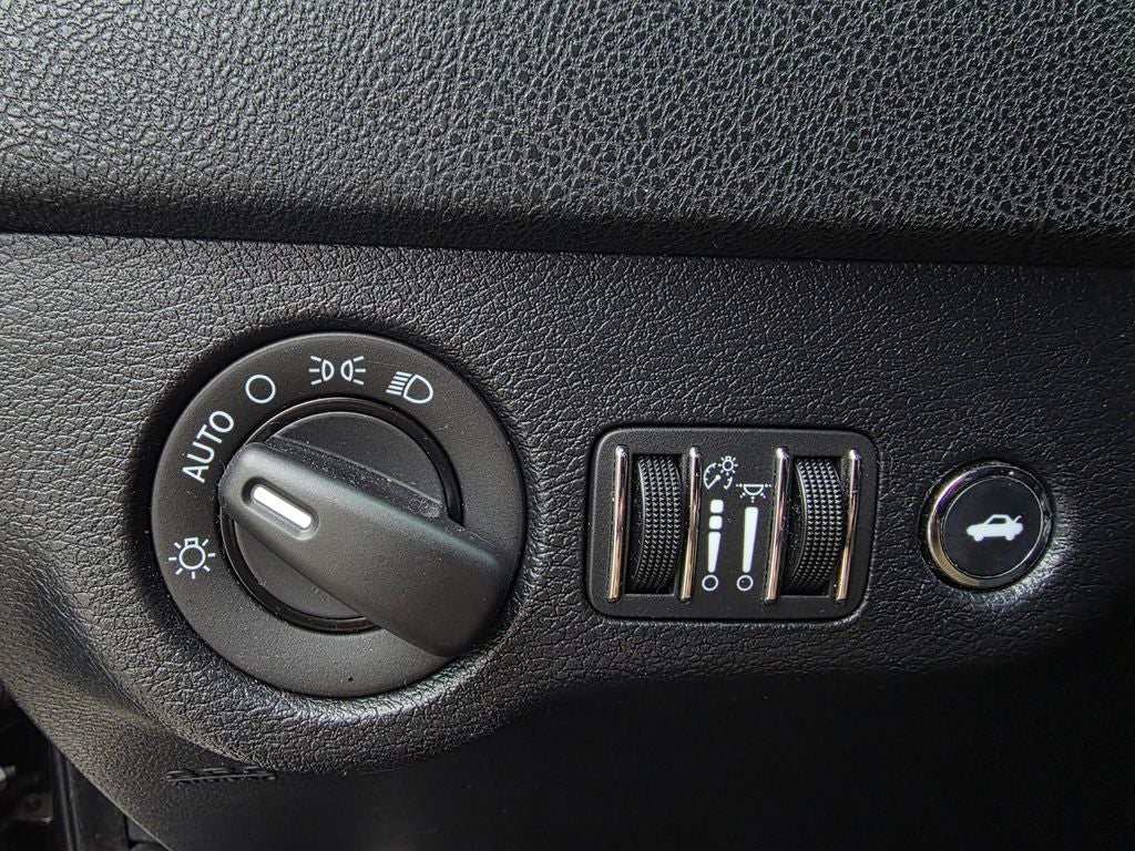 2017 Dodge Charger SE