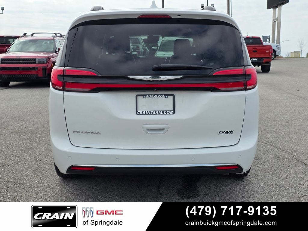 2022 Chrysler Pacifica Touring L