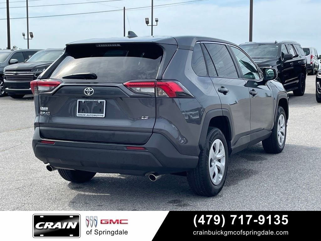 2024 Toyota RAV4 LE