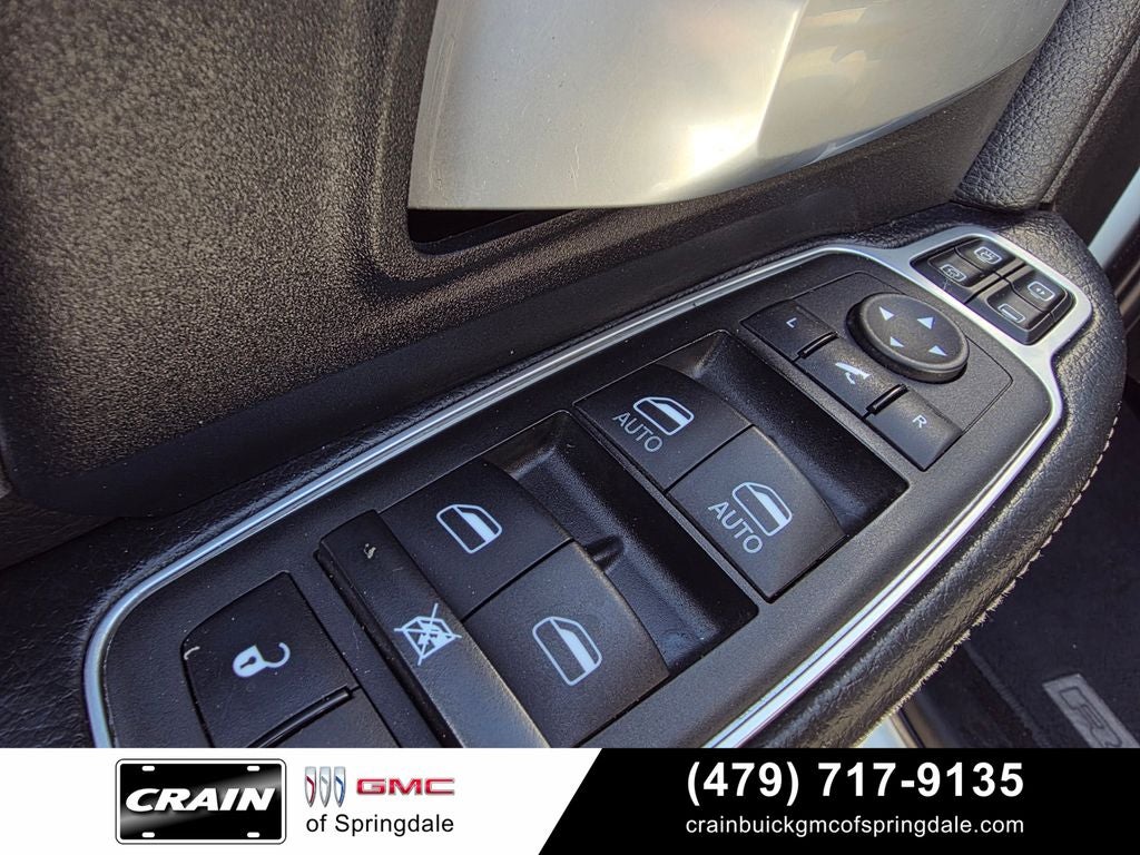 2024 RAM 2500 Big Horn Cummins / 12" Screen