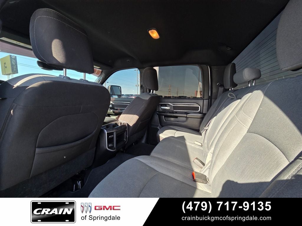 2024 RAM 2500 Big Horn Cummins / 12" Screen