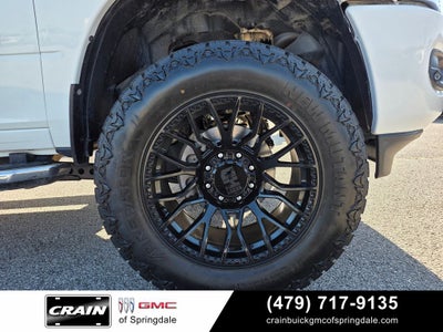 2024 RAM 2500 Big Horn Cummins / 12" Screen