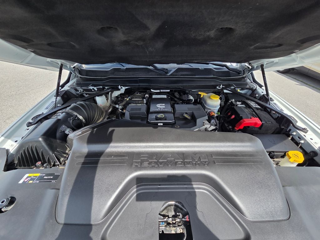 2024 RAM 3500 SLT