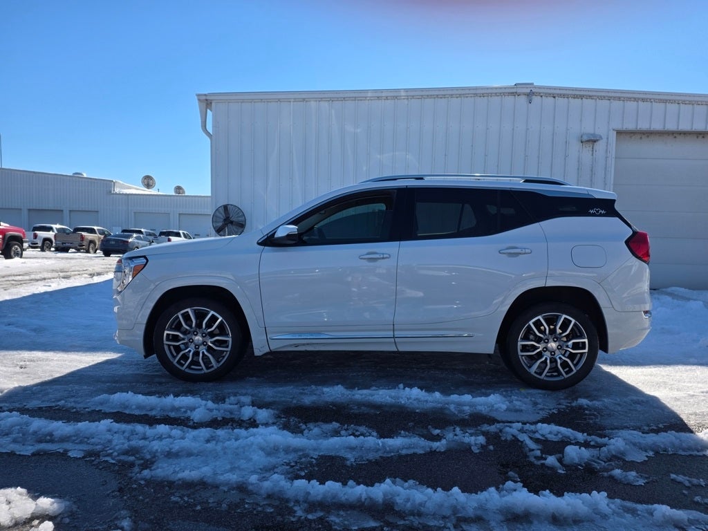 2022 GMC Terrain Denali