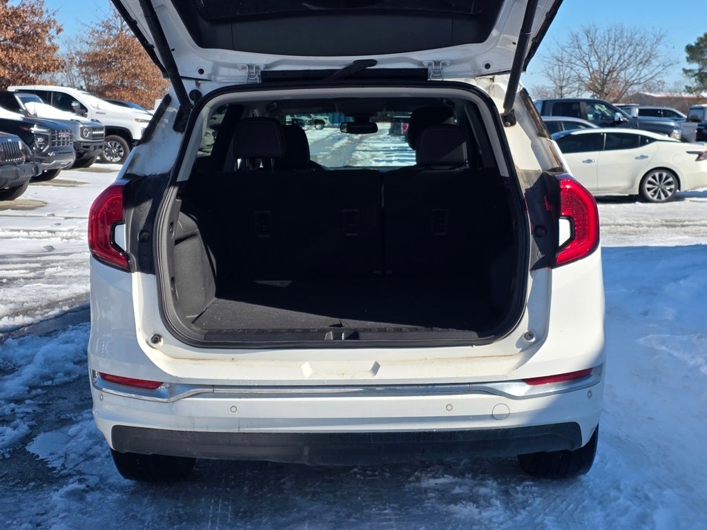 2022 GMC Terrain Denali