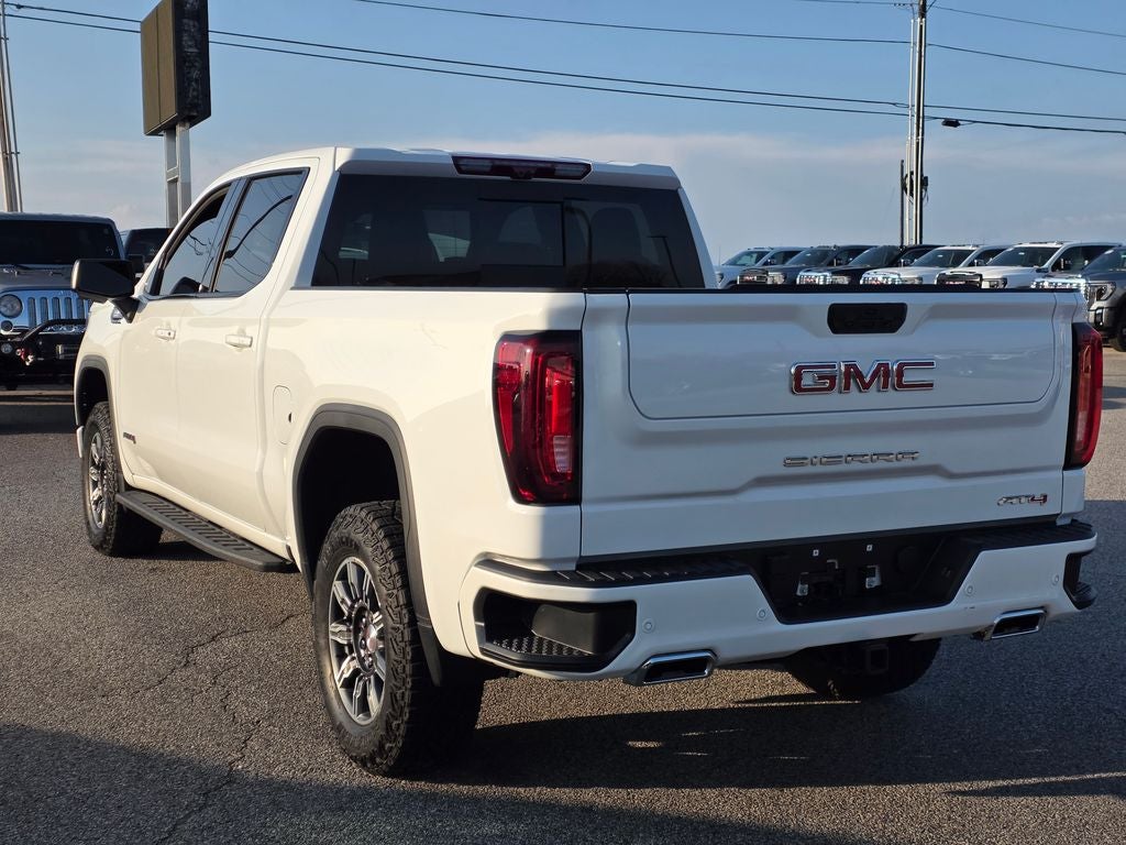2025 GMC Sierra 1500 AT4