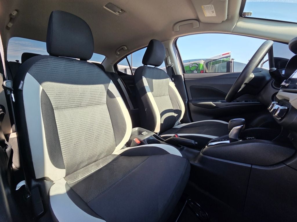 2021 Nissan Versa 1.6 SV