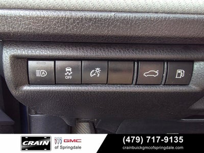 2025 Toyota Camry SE Loaded / 12.3" Screen