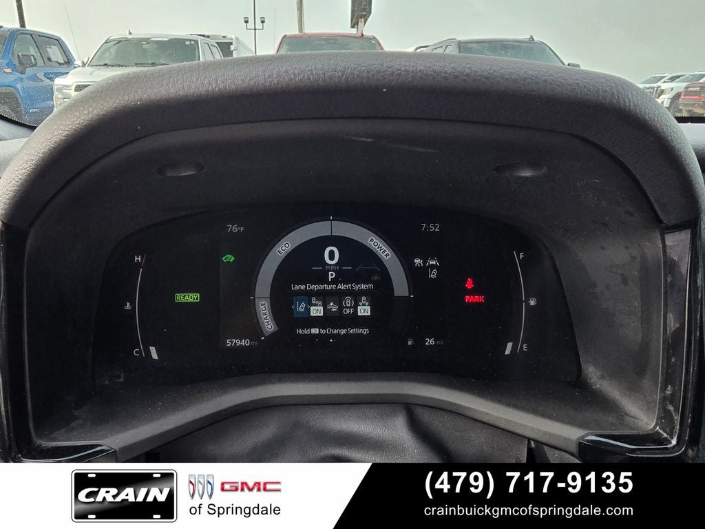2025 Toyota Camry SE Loaded / 12.3" Screen