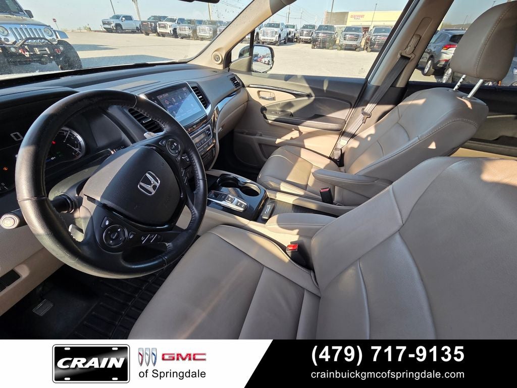 2018 Honda Pilot Touring Nav / Rear DVD / Honda Sensing