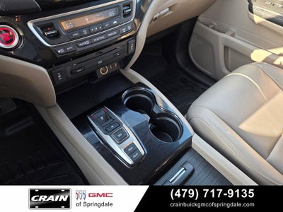 2018 Honda Pilot Touring Nav / Rear DVD / Honda Sensing
