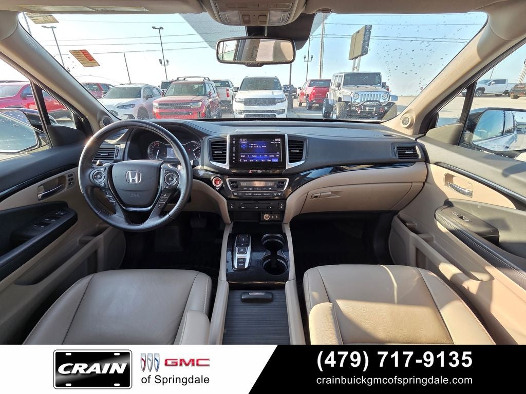 2018 Honda Pilot Touring Nav / Rear DVD / Honda Sensing
