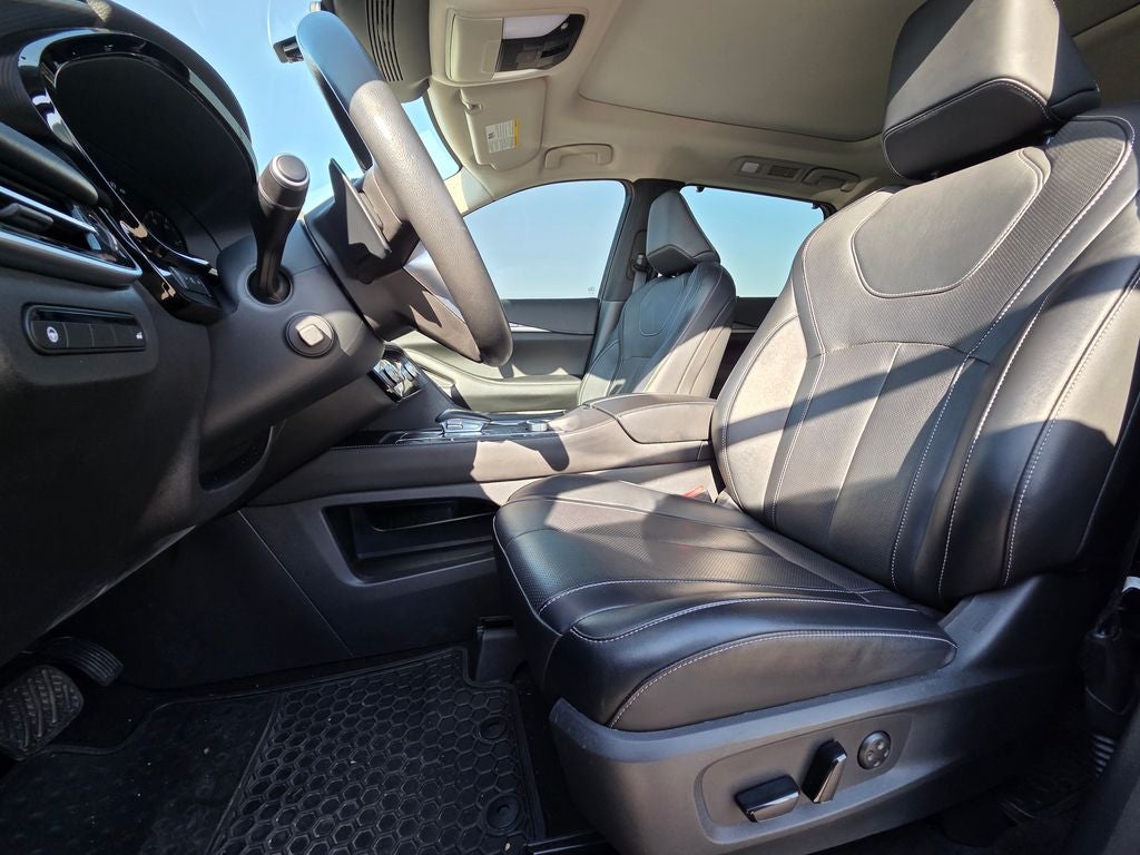 2024 INFINITI QX60 LUXE