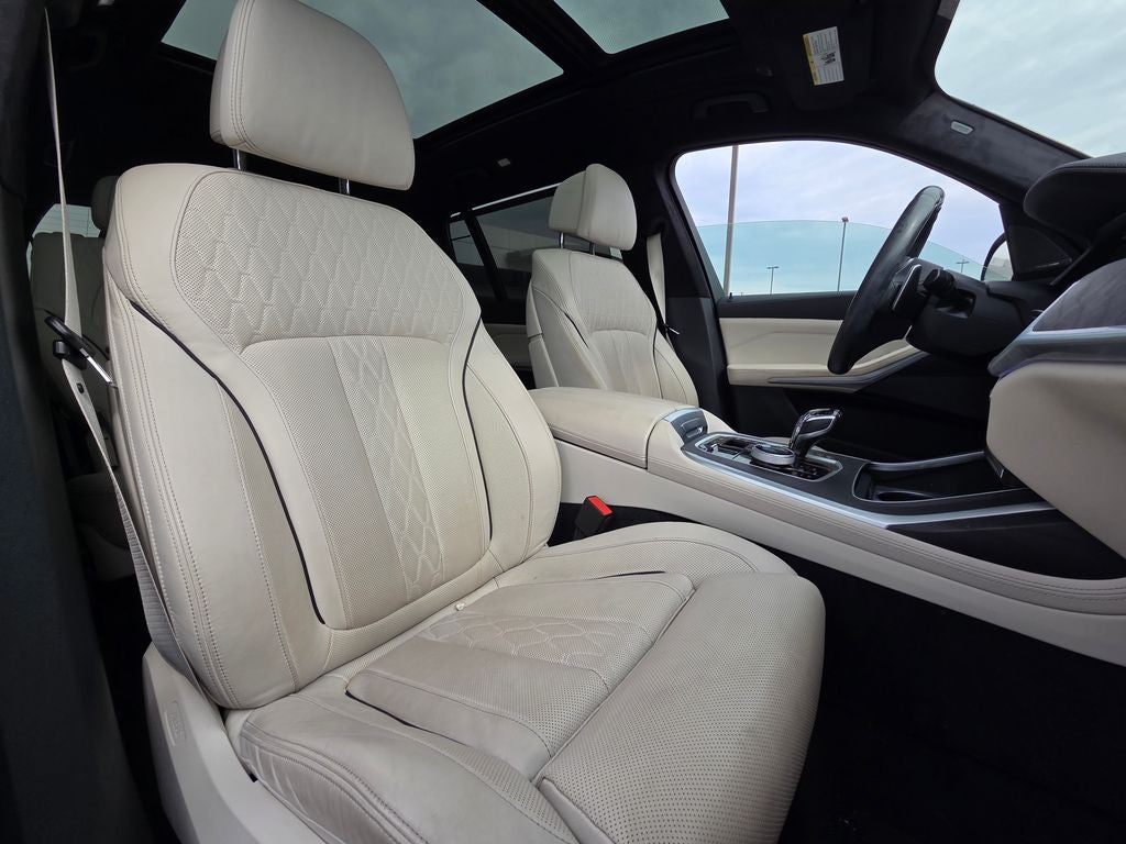2021 BMW X7 xDrive40i M SPORT/ SKY LOUNGE LED ROOF LED ROOF