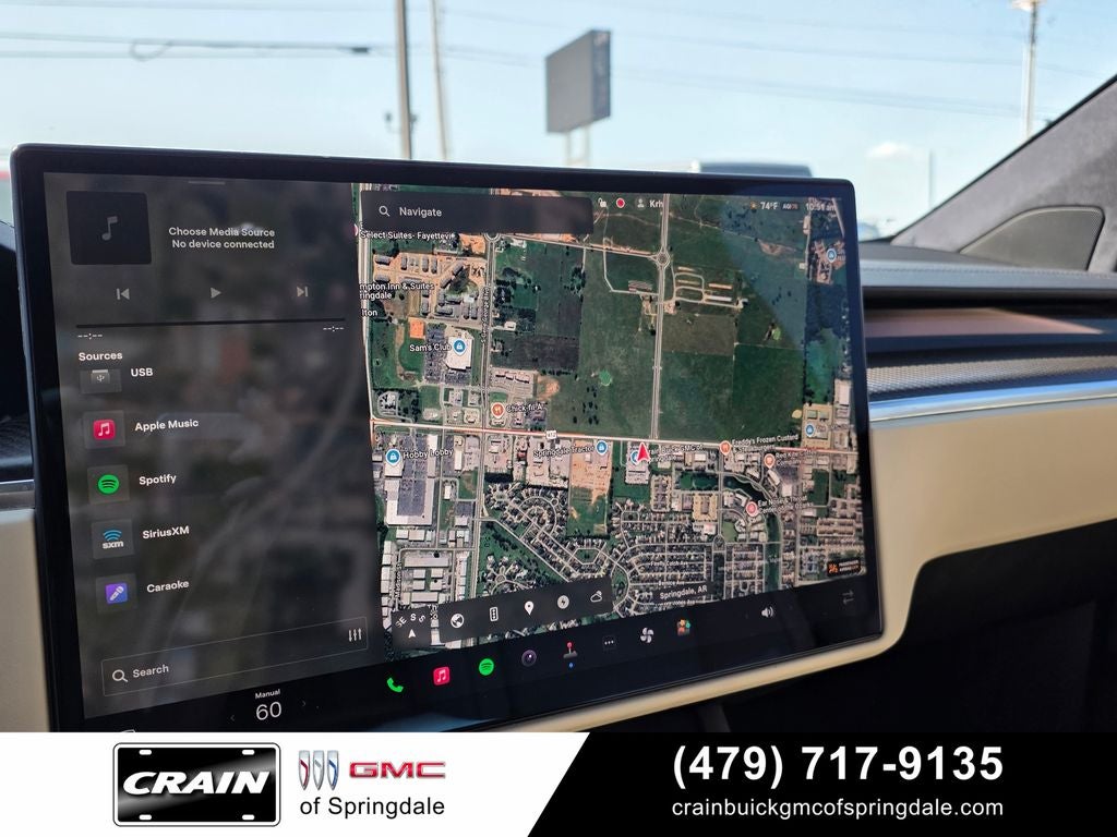 2022 Tesla Model X Plaid 6-Seat / Full Self-Driving