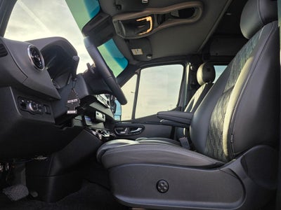 2021 Mercedes-Benz Sprinter 2500 Crew 144 WB