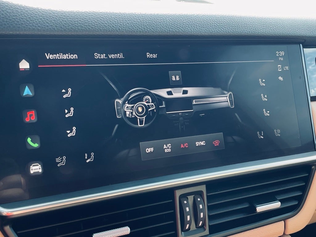 2023 Porsche Cayenne Platinum Edition