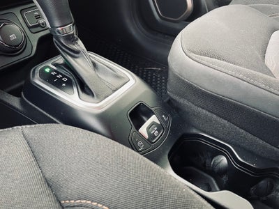 2023 Jeep Renegade Base